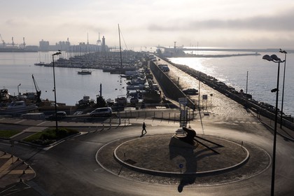 France, Hérault (34), Sète, le Môle Saint-Louis sur le port