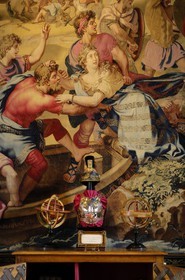 France, Loir-et-Cher (41), château de Cheverny, la salle d'armes