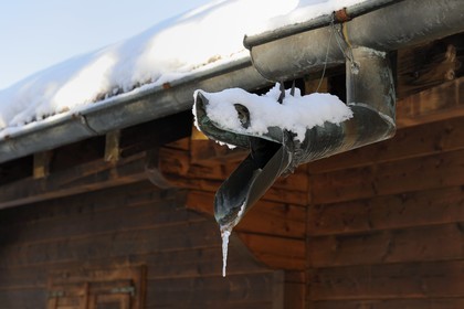 Suisse, Canton de Vaud, Villars sur Ollon, goutière néo gothique