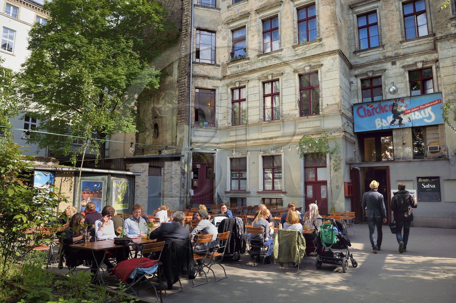 Allemagne, Berlin, Spandauer Vorstadt dans Berlin-Mitte, spiegelsaal in Clärchens Salle de bal dans Auguststrasse