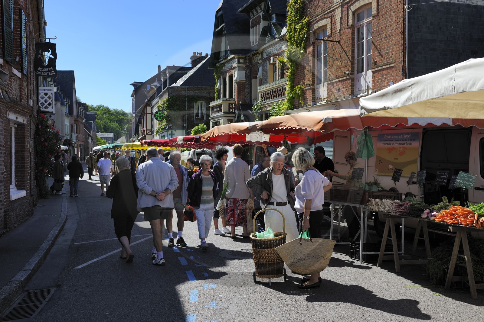 France, Seine-Maritime (76), Veules-les-Roses, jour de marché
