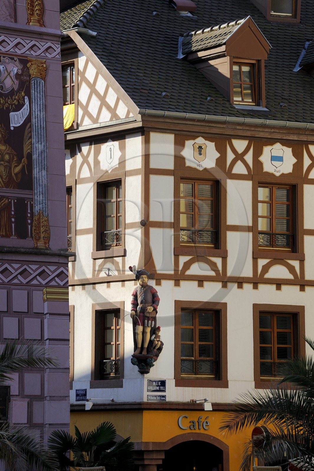 France, Haut-Rhin (68), Mulhouse, le café Guillaume Tell passage de l'Hôtel de Ville