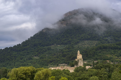 France, Drôme (26), parc naturel régional des Baronnies provençales, vallée de l'Ouvèze, Pierrelongue, chapelle Notre-Dame de Consolation