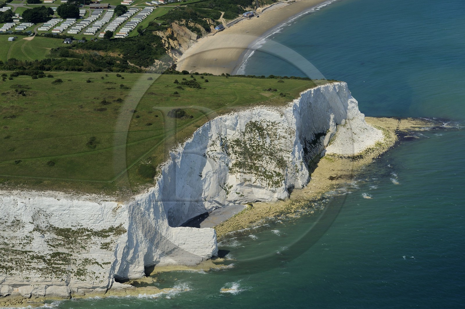 Royaume-Uni, Angleterre, Hampshire, Ile de Wight, falaises de Culver Down (vue aérienne)