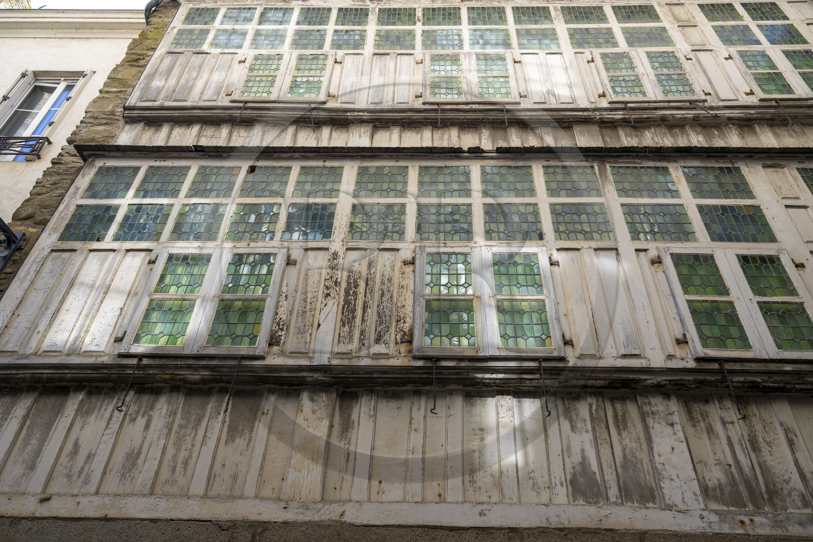 France, Ille-et-Vilaine (35), Côte d'Emeraude, Saint-Malo intra-muros, maison d'armateur début XVIIème siècle à facade de bois et de verre au n°5 de la rue du Pélicot