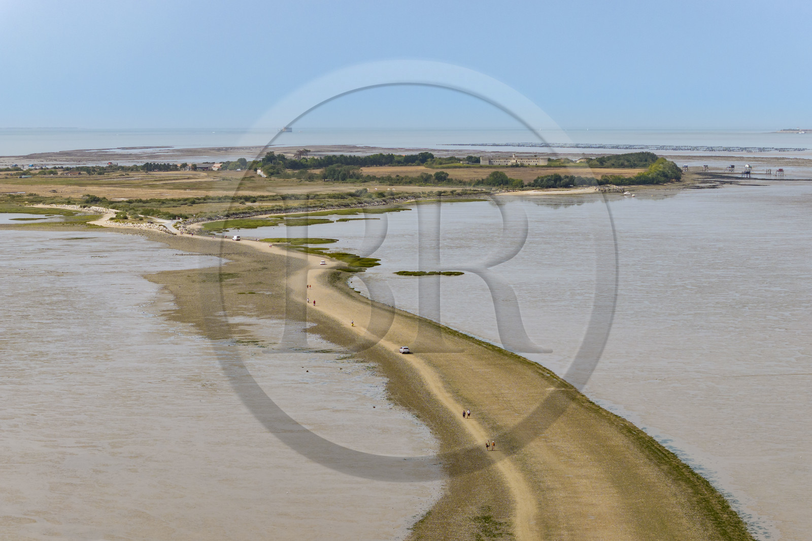 France, Charente Maritime, Port-des-Barques, Port-des-Barques, the tombolo of Passe aux Boeufs which connects the continent to Ile Madame (aerial view)
