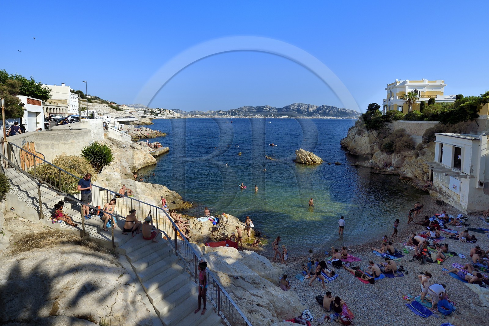 France, Bouches du Rhone, Marseille, Endoume district, Malmousque, Anse de Maldorme overlooked by the Villa Petite Ourse