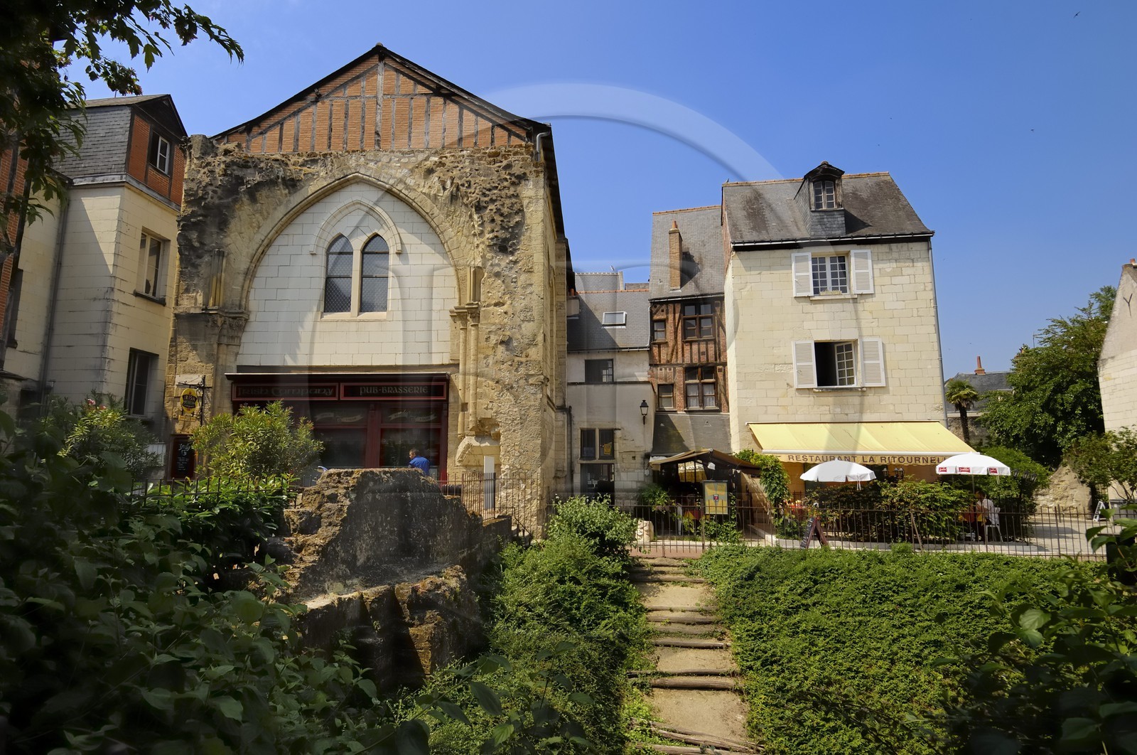 France, Indre et Loire (37), Tours, place Saint-Pierre-le-Puellier
