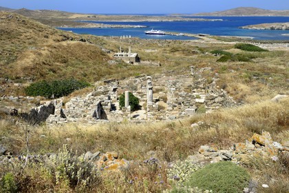 Grèce, île de Delos, classée Patrimoine Mondial de l'UNESCO, site archéologique de Délos, sanctuaire d'Apollon, la plus grande cité antique de la mer Egée