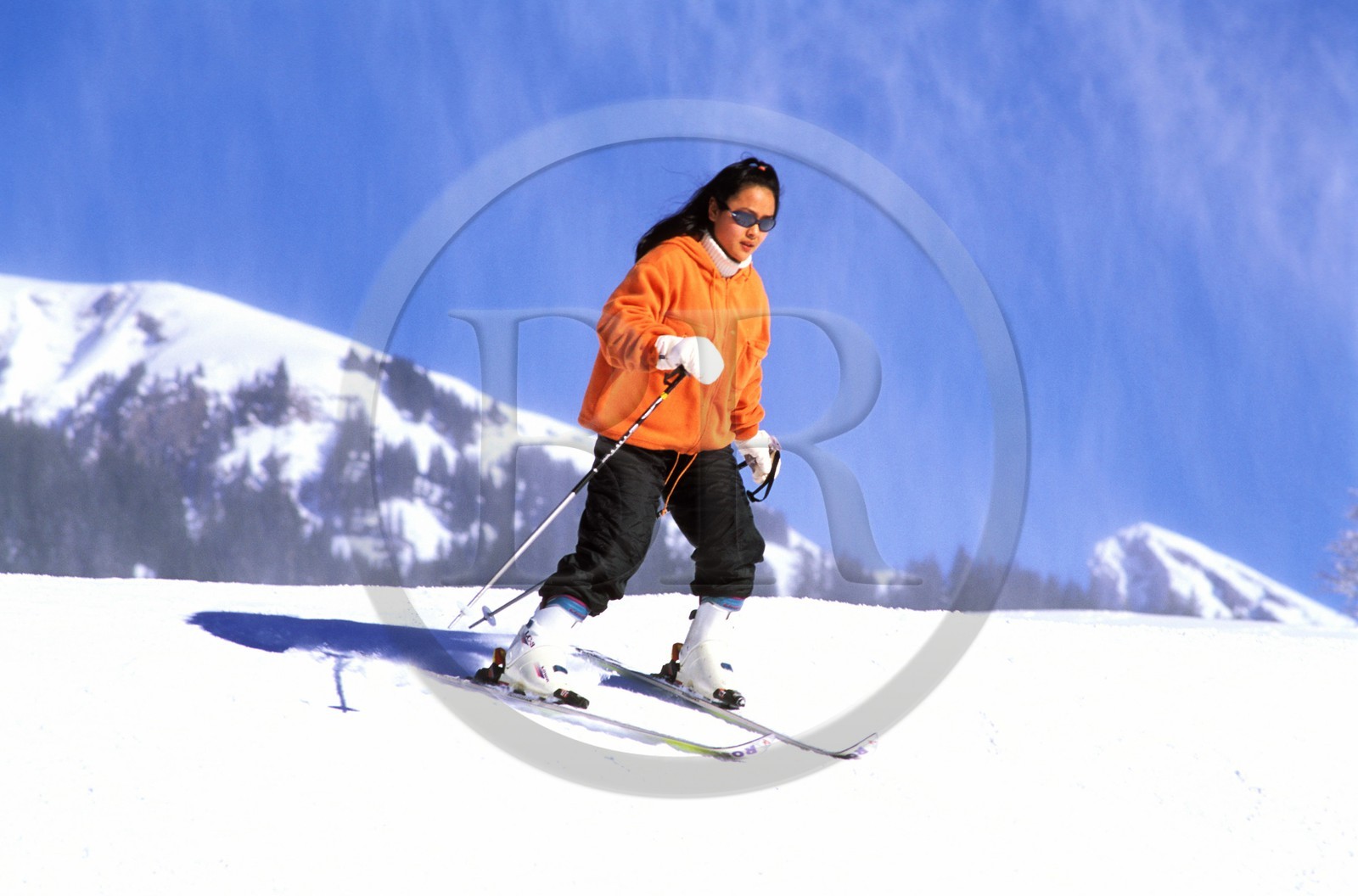 Suisse, région de Bern (Oberland Bernois), Grindelwald est une station de ski de luxe attirant une clientèle internationale, skieuse