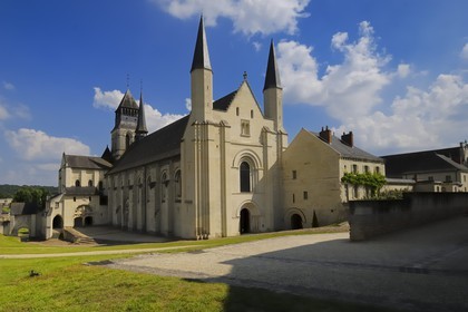 France, Maine et Loire (49), Vallée de la Loire classée Patrimoine Mondial de l' UNESCO, Fontevraud-l'Abbaye, abbaye de Fontevraud, l'église abbatiale