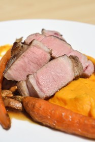 France, Hautes-Pyrénées (65), Saint-Lary-Soulan, vallée du Rioumajou, l'hospice du Rioumajou devenu refuge et restaurant