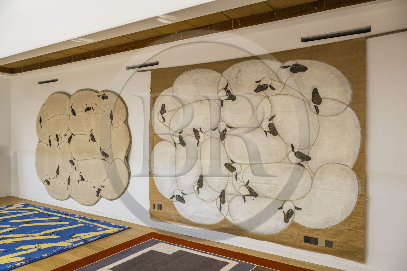 France, Hérault (34), Lodève, Manufacture de la Savonnerie unique annexe de la Manufacture Nationale de tapis de la Savonnerie des Gobelins, Tapis velours dessiné par François-Xavier Lalanne, Les Moutons (1986) collections du Mobilier National et carton de l'artiste