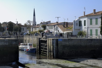 France, Charente-Maritime (17), ile de Ré, le port d' Ars-en-Ré