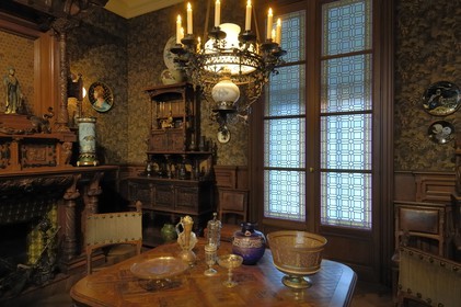 France, Paris (75), 1er arrondissement, le Musée des Arts decoratifs dans une aile du Louvre, salle a manger d'Eugene Grasset