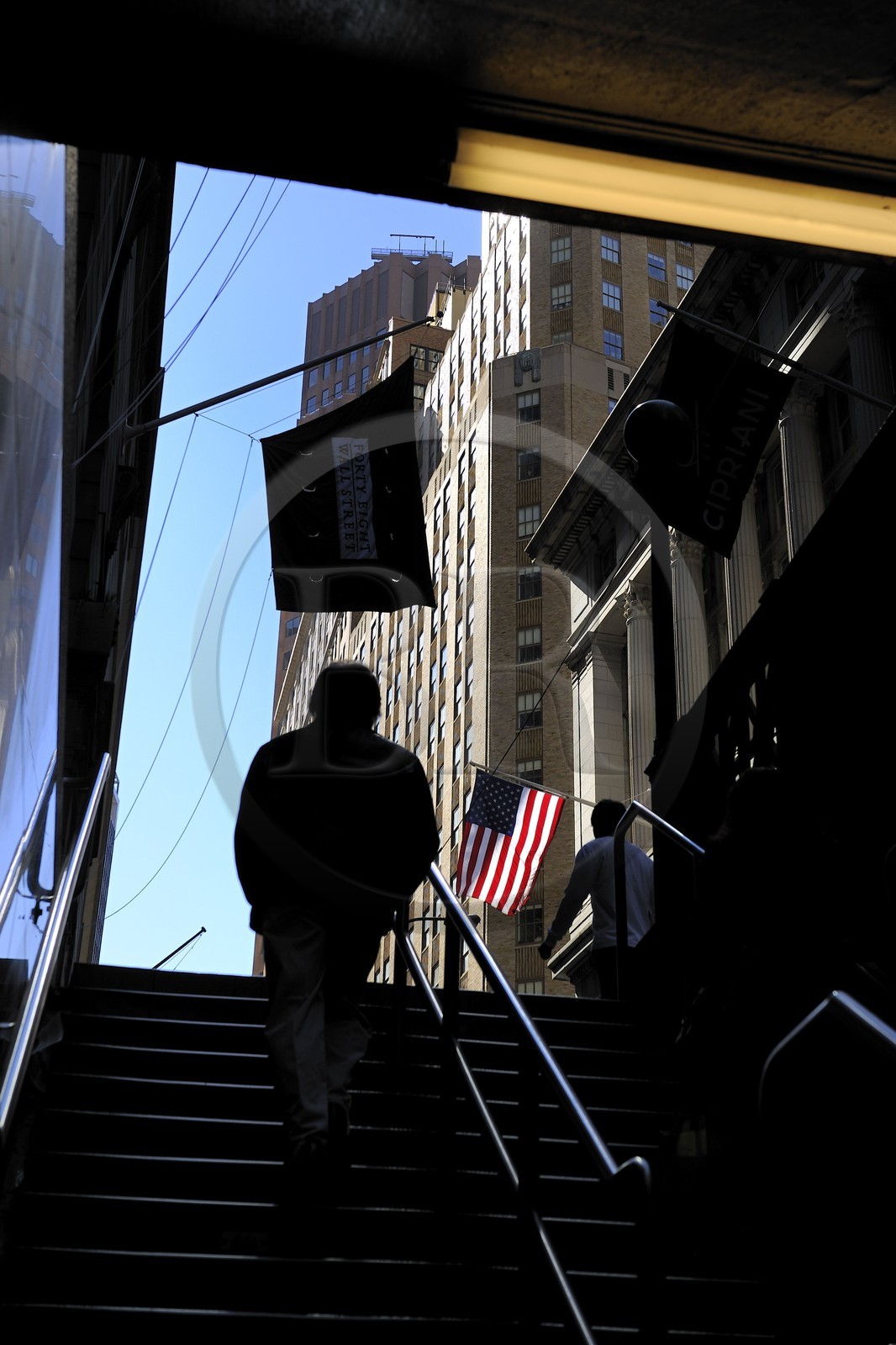 Etats-Unis, New York, Manhattan, sortie du metro à Wall Street