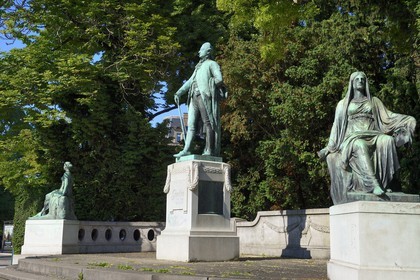 France, Bas-Rhin (67), Strasbourg, la statue de Goethe (1904) place de l'Université