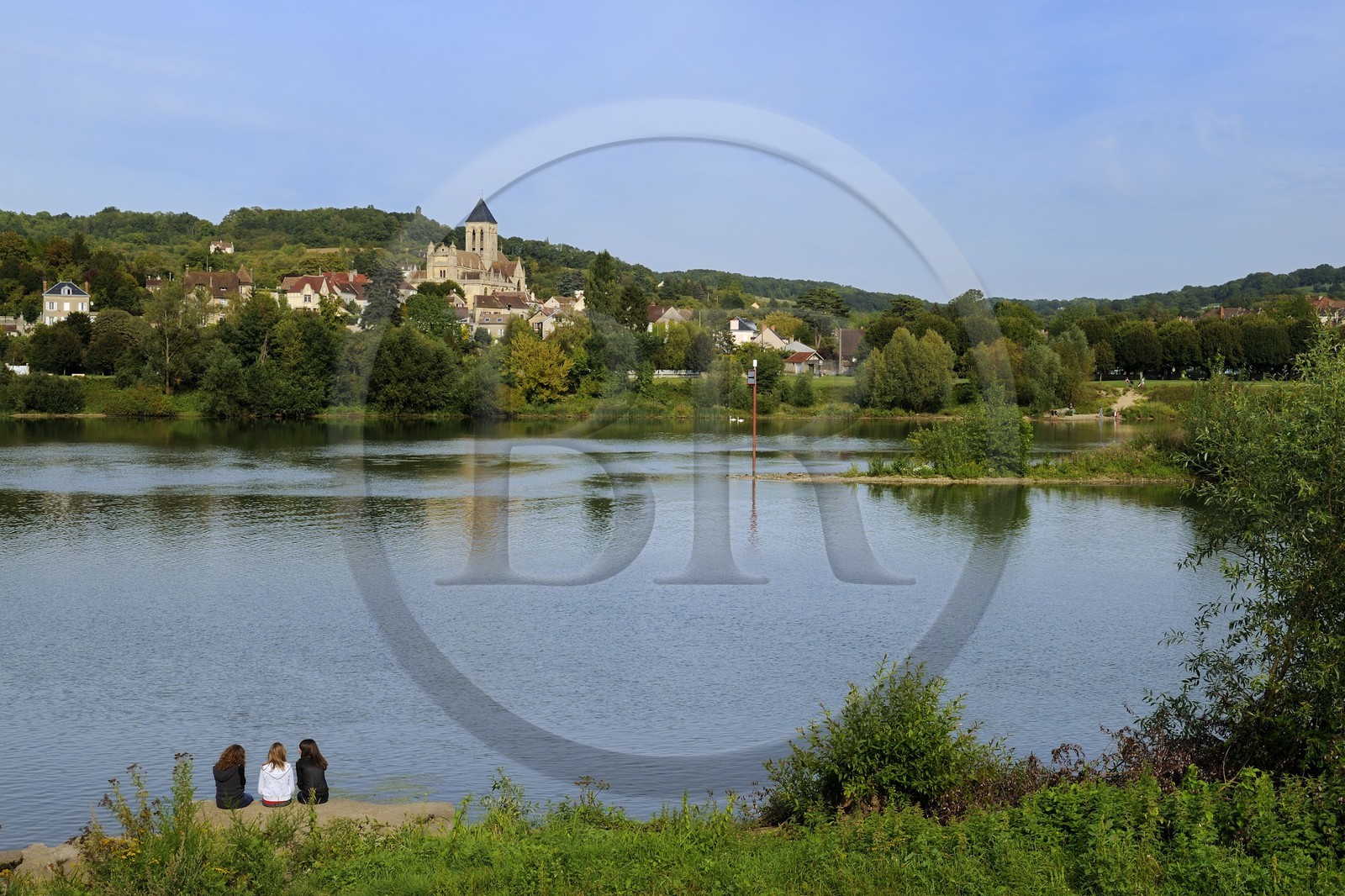 France, Val-d'Oise, Vetheuil village and its Notre Dame church painted by Claude Monet overlooking the Seine river