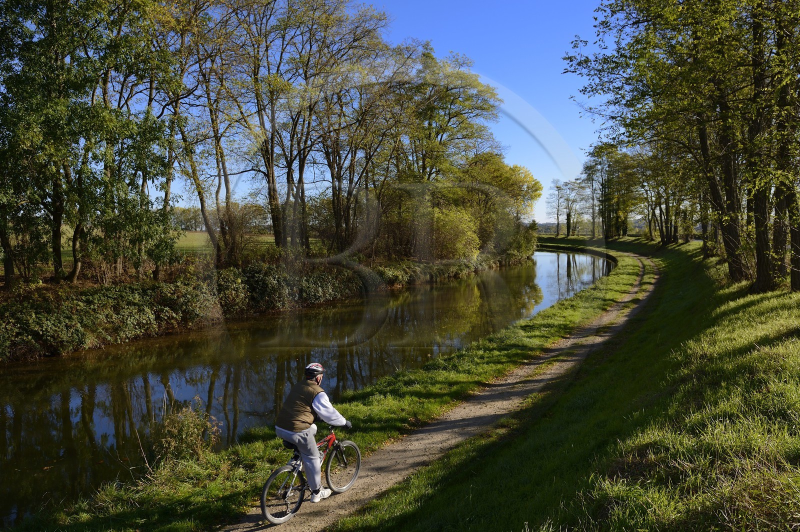 France, Seine-et-Marne (77), Précy-sur-Marne, le canal de l'Ourcq