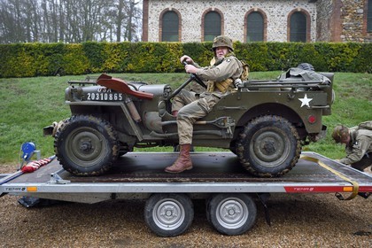 France, Eure (27), Sainte-Colombe-prés-Vernon, Allied Reconstitution Group (association de reconstitution historique de la 2éme Guerre Mondiale américain et Maquis), le reconstitueur Michel Menager en uniforme de la 101e division aéroportée US