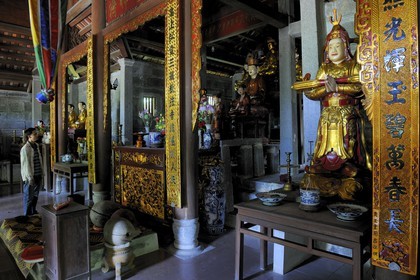 Vietnam, province de Ninh Binh, pagode partiellement troglodytique de Bich Dong, deuxième temple