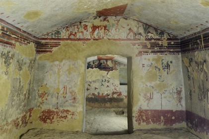 Italie, Latium, province de Viterbe, Tarquinia, nécropole antique étrusque de Monterozzi (Necropoli dei Monterozzi) classée Patrimoine Mondial de l'UNESCO, la Tombe de la Chasse et de la Pêche (Tomba Caccia e Pesca)