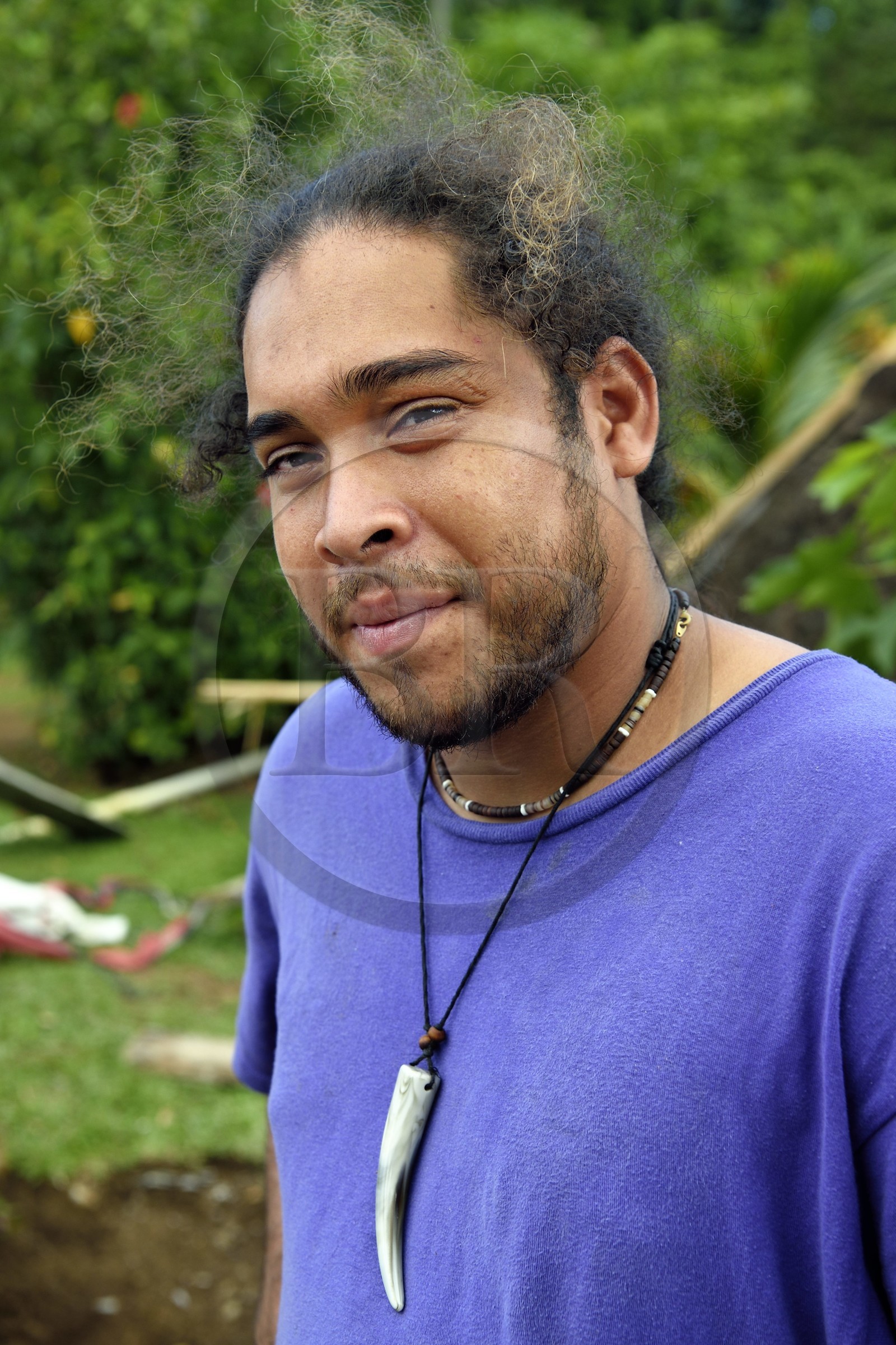 Caraïbes, Ile de la Dominique, Territoire Kalinago unique réserve amérindienne de l'archipel des Antilles, village de Touna Auté, Tikenti Auguiste