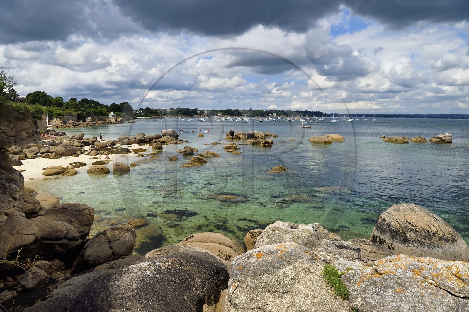 France, Finistere (29), Fouesnant, the coastline towards the Pointe de Beg Meil