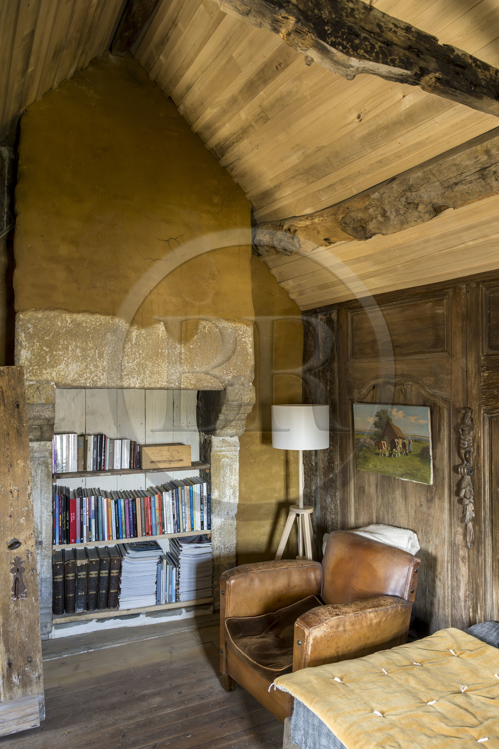 France, Finistère, Roscoff, shipowner's house called la Porte Noire (the Black Gate) built at the end of the 16th century by the James brothers and belonging today to Christian Kulig, former archives room, outside the house to protect it from fire