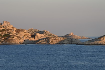 France, Bouches-du-Rhône (13), Marseille, Parc national des Calanques, Les Goudes, l'Archipel de Riou (demande d'autorisation nécessaire avant publication)