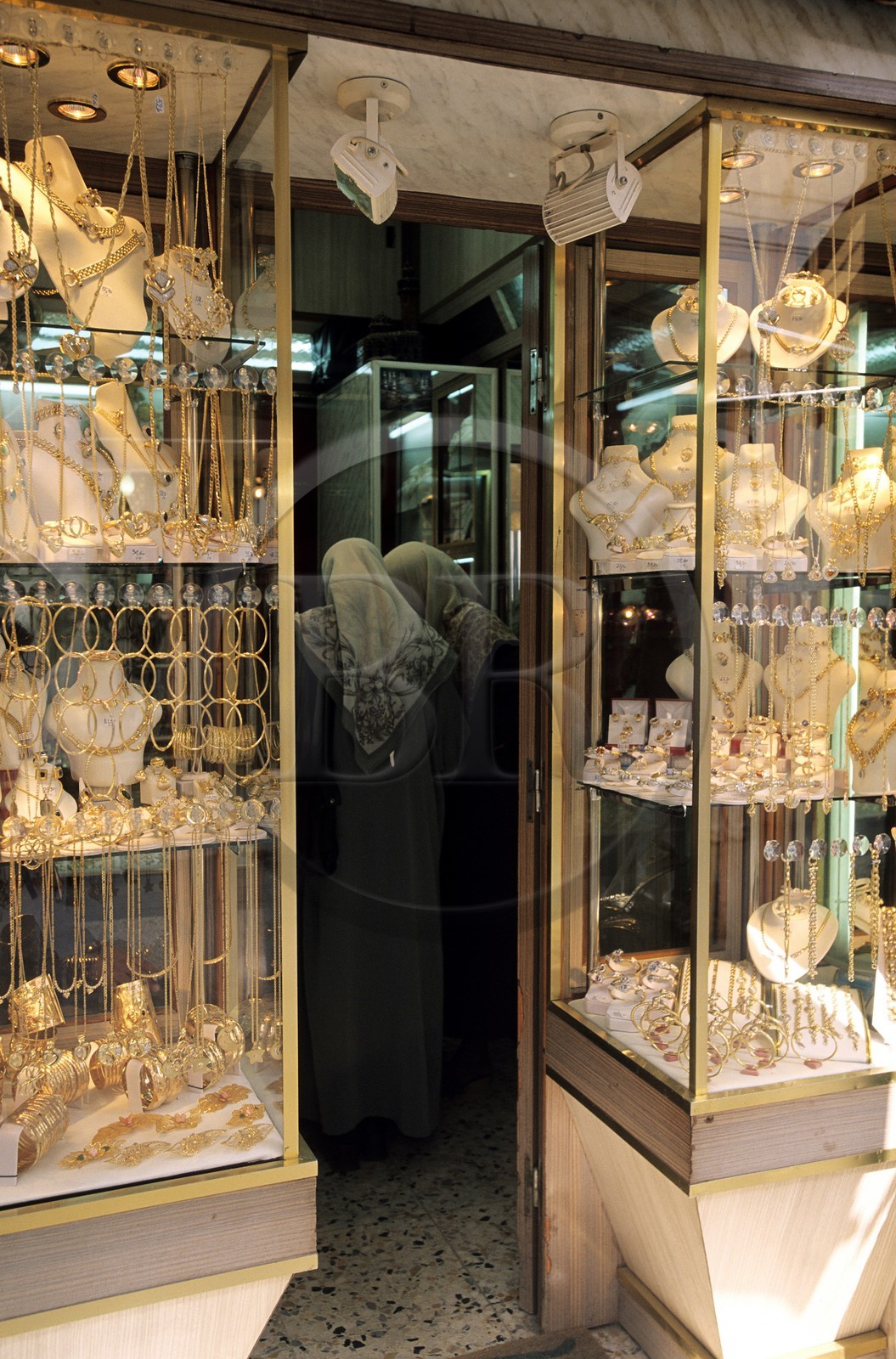 Libye, Tripoli, magasin de bijoux dans la Médina