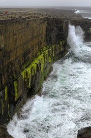 Republic of Ireland, County Galway, Aran Islands, Inishmaan, cliffs to the south of the island