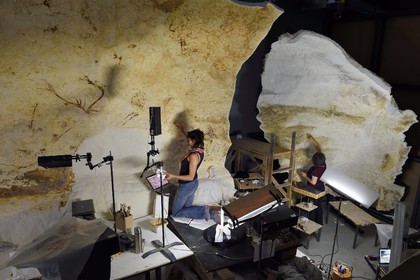 France, Dordogne, Montignac, the Atelier des Fac-Similés du Périgord (Perigord's Facsimile Workshop AFSP) specialised in mineral reproduction of prehistoric painted walls using “stone veil” patented technique and in charge of the Lascaux cave’s walls faithfull reconstitution, reproductions of the paintings, compulsory mention Atelier des Fac-Similés du Perigord