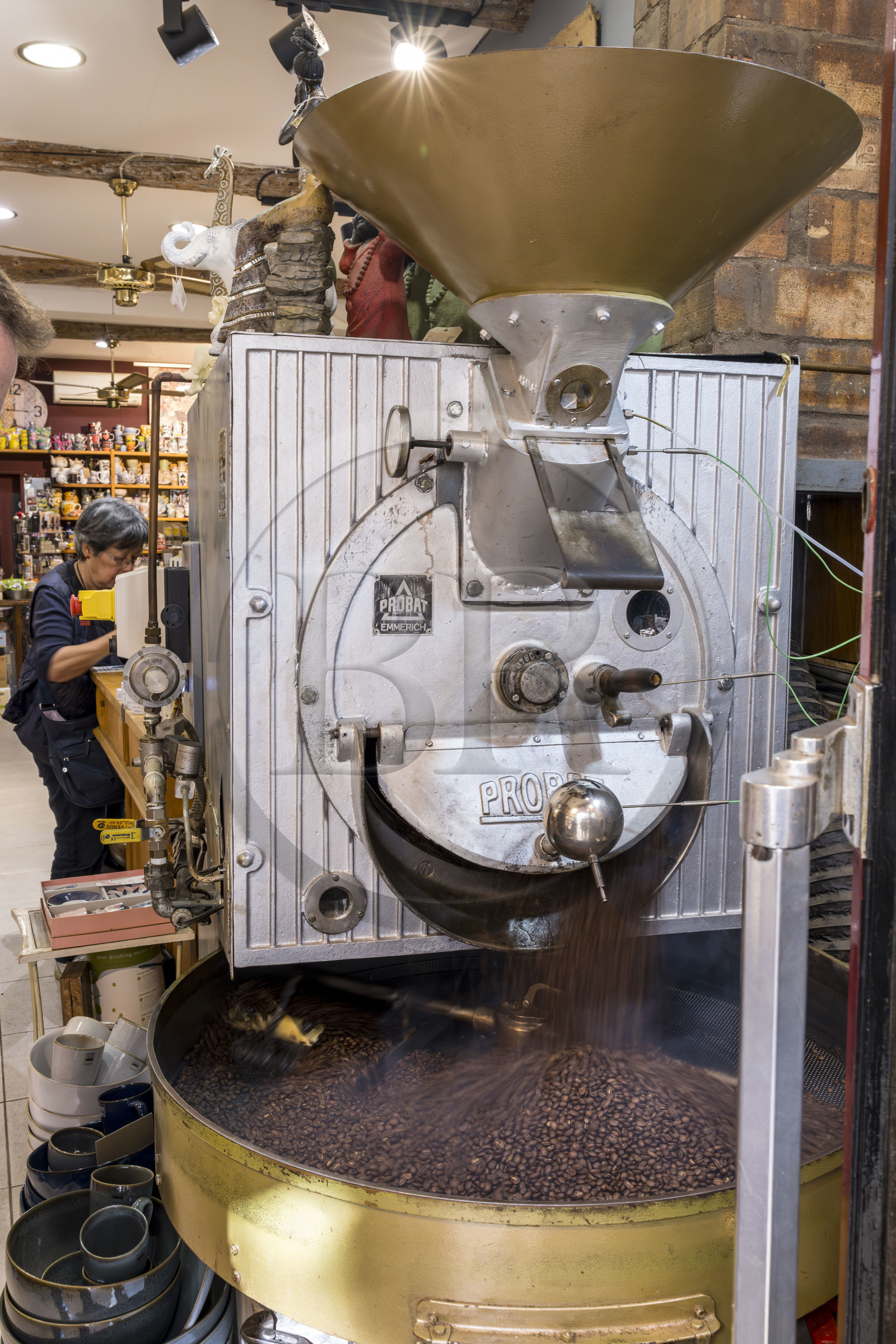 France, Vaucluse, Avignon, the roaster Cafés au Brésil rue des Fourbisseurs