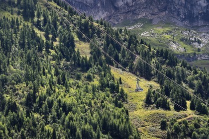 Suisse, Canton de Vaud, Ormont-Dessus, Les Diablerets, téléphérique de Glacier 3000 au Col du Pillon