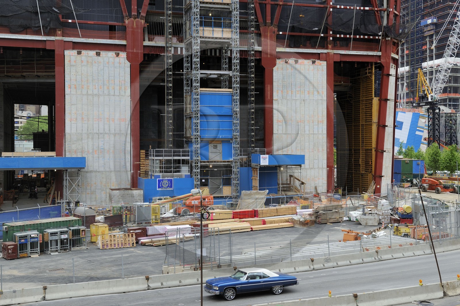 Etats-Unis, New-York, Manhattan, reconstruction du site de Ground Zero avec le One World Trade Center (Freedom Tower)