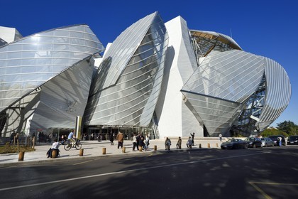 France, Paris, Louis Vuitton Foundation by architect Frank Gehry (a special authorization is required before publication)