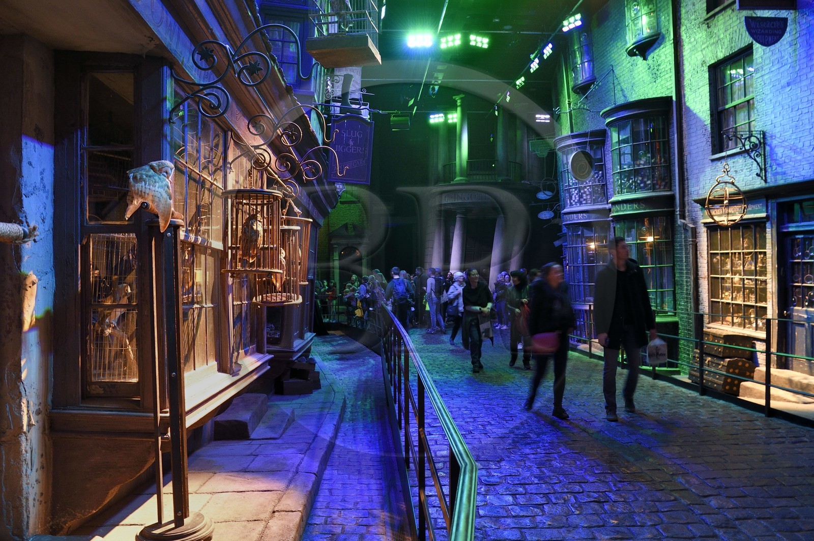 Royaume-Uni, Hertfordshire, Leavesden, Leavesden Film Studios, Harry Potter Studio Tour London, les coulisses du tournage des 8 films de Harry Potter, le chemin de Traverse