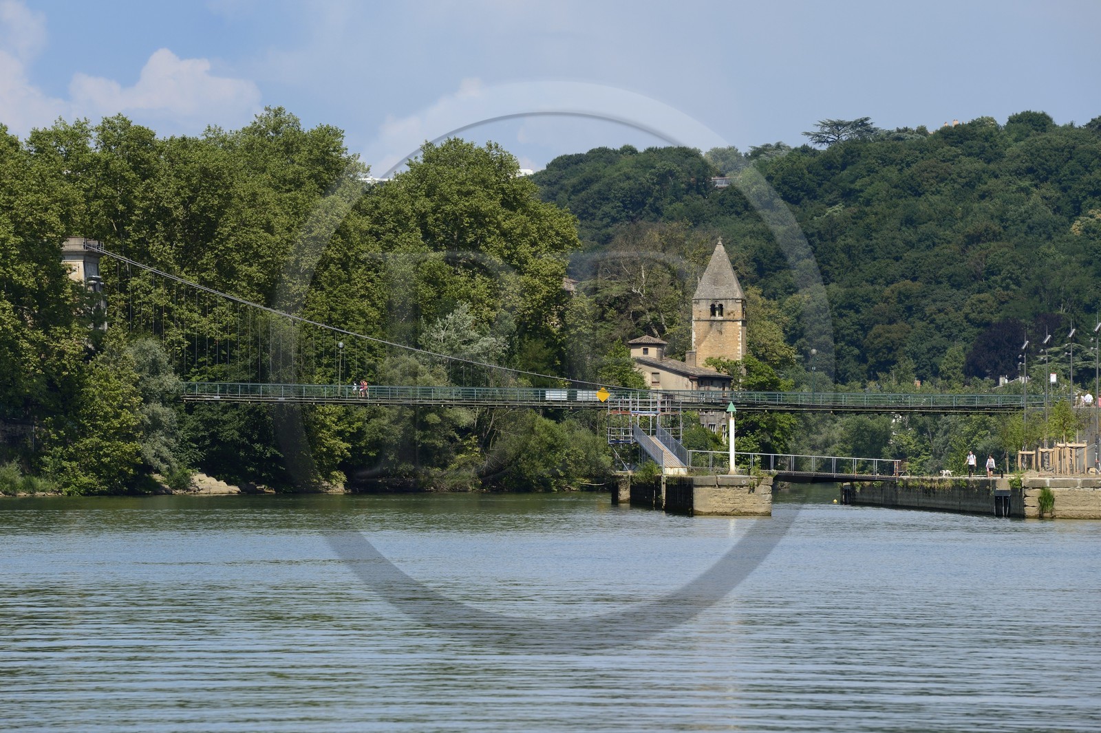 France, Rhône (69), Lyon, l'Ile Barbe située au milieu de la Saône, église romane Notre-Dame
