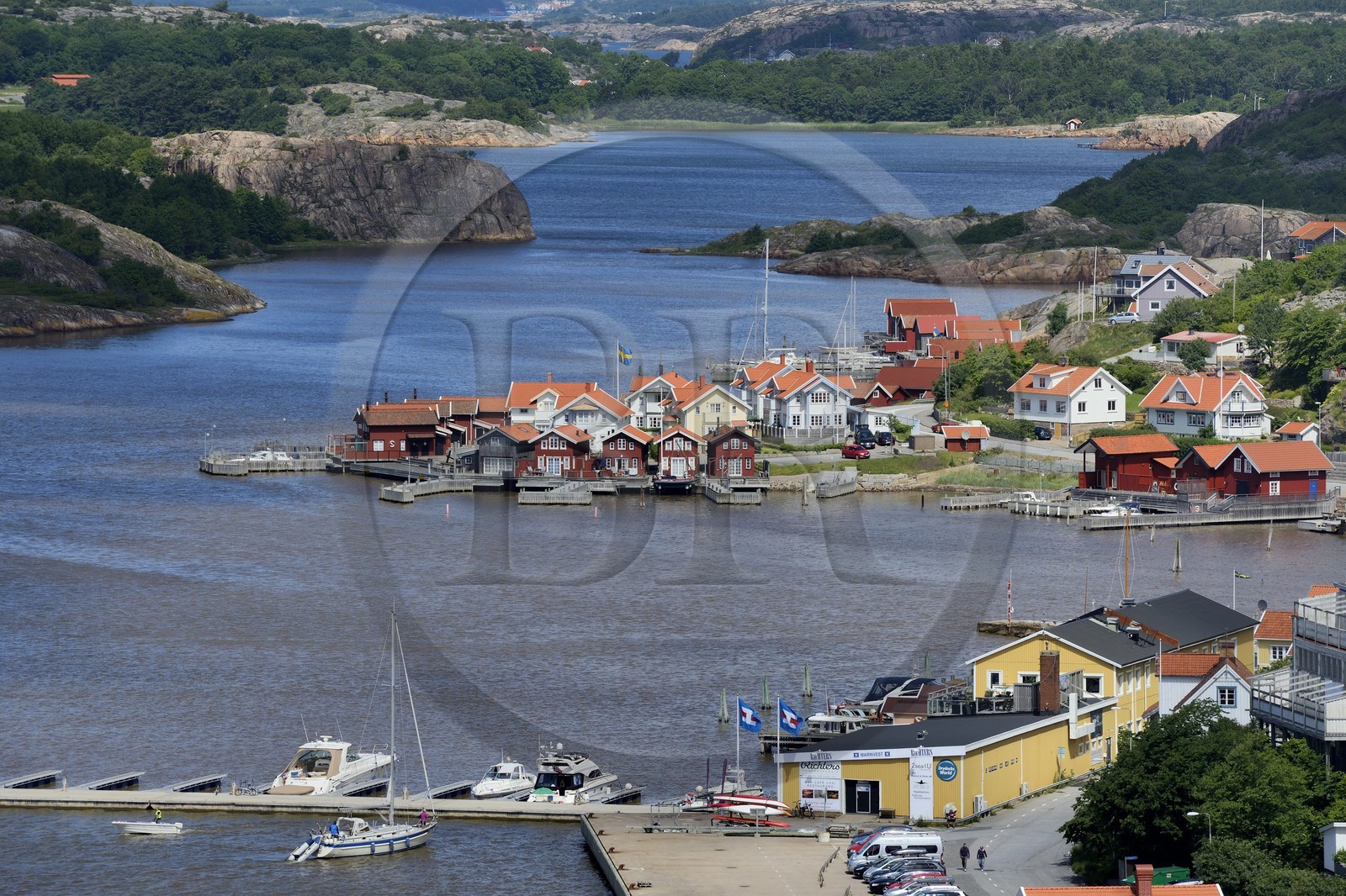 Suède, Västra Götaland, port de Fjällbacka, panorama depuis le sommet du rocher de Vetterberget