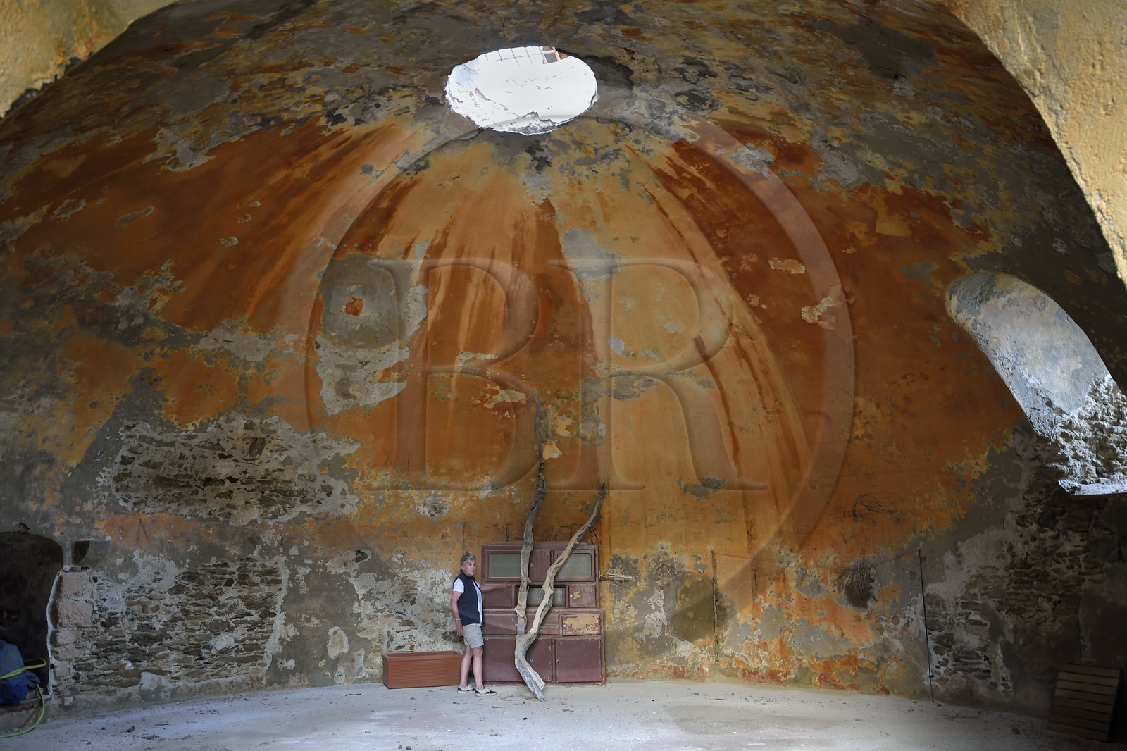 France, Var, Iles d'Hyeres, Parc National de Port Cros (National park of Port Cros), Porquerolles island, Edith and Marc Frilet who rehabilitate the Fort du Petit Langoustier dating from the 17th century as a model of sustainable development, the ground floor of the tower which is vaulted in a spherical dome