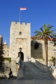 Croatia, Dalmatia, Korcula Island, Korcula Town, the Revelin or southern gate tower at the entrance to the old town