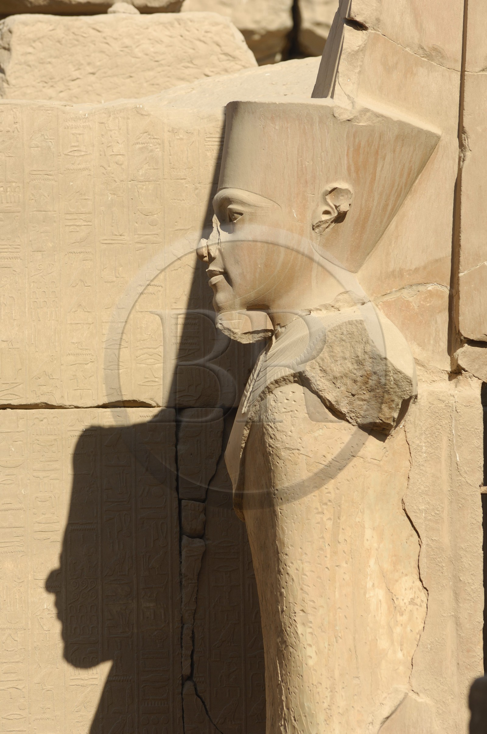 Egypte, Haute Egypte, vallée du Nil, Louxor, Karnak, classé Patrimoine Mondial de l'UNESCO, 6ème pylone, statue de Thoutmosis III