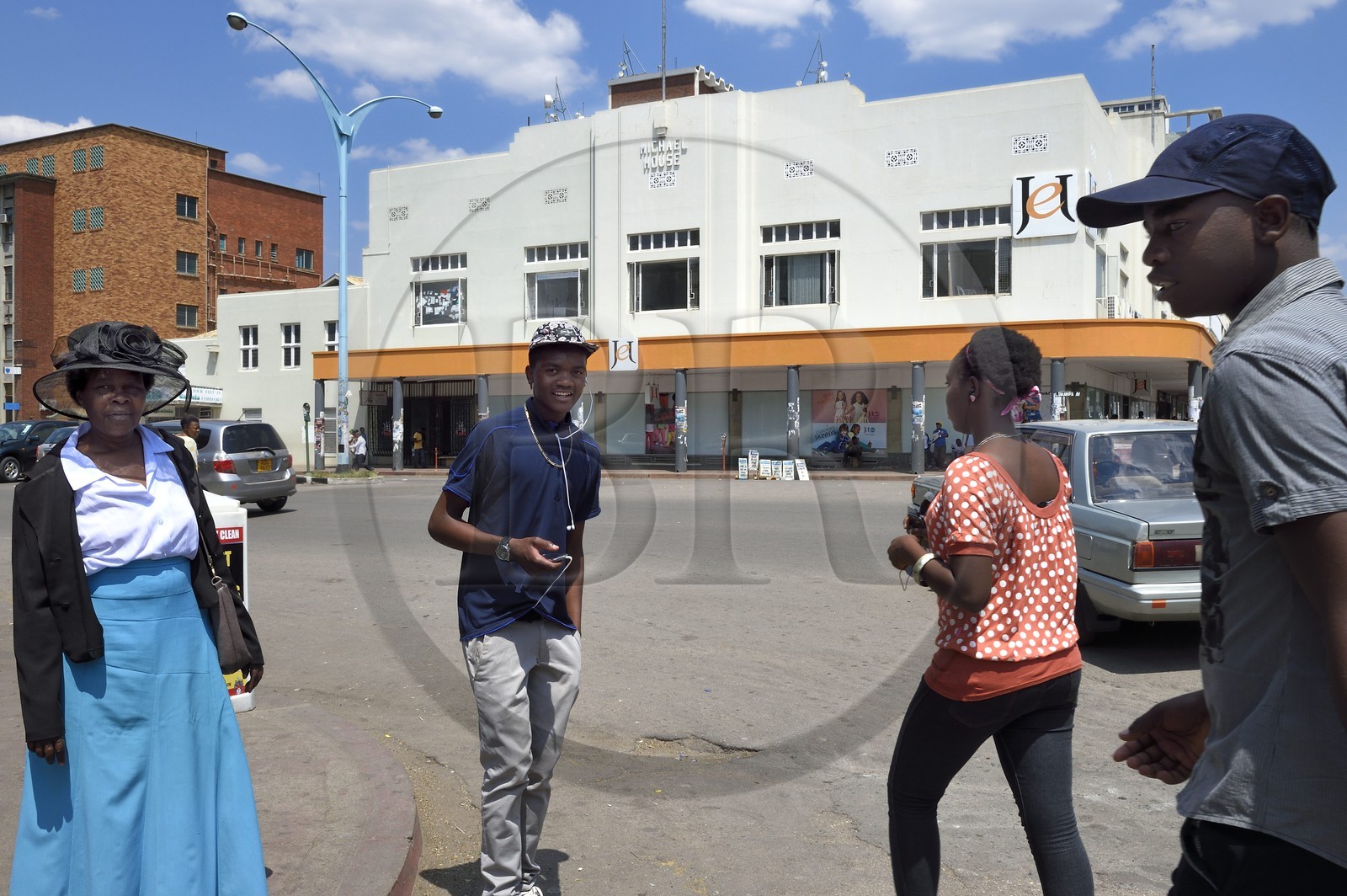 Zimbabwe, Bulawayo, Leopold Takawira Avenue dans le centre ville, Michael House