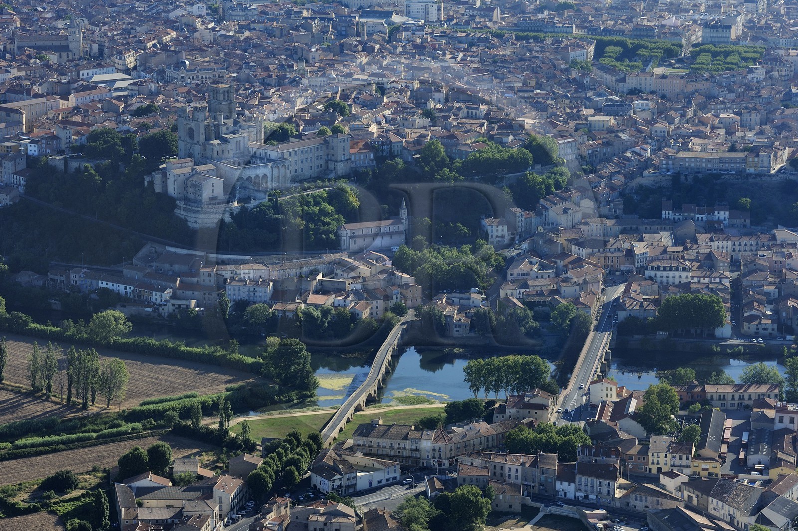 France, Herault, Beziers with the Saint Nazaire cathedral and the Orb river
