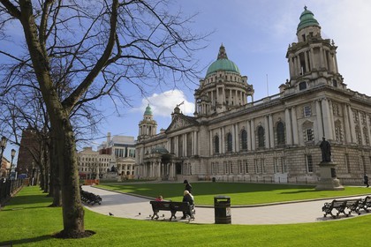 Royaume-Uni, Irlande du Nord, Belfast, le City Hall (hotel de ville) sur Donegall square