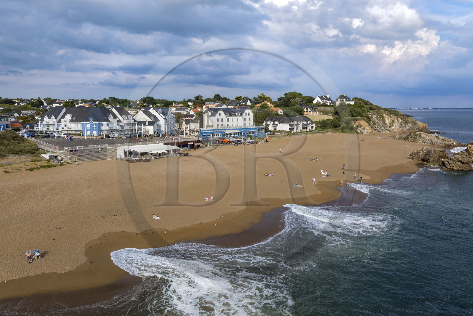 France, Loire-Atlantique (44), Estuaire de la Loire, Saint-Nazaire, plage de Saint-Marc-sur-Mer (vue aérienne)