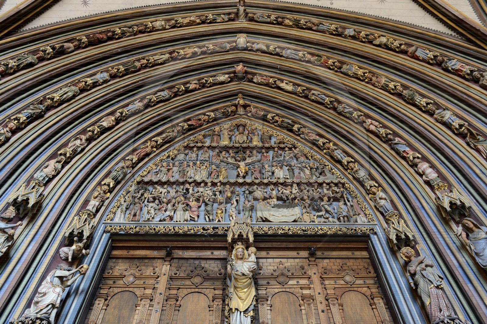 Germany, Baden-Wurttemberg, Freiburg im Breisgau, the portal of the cathedral (Munster)