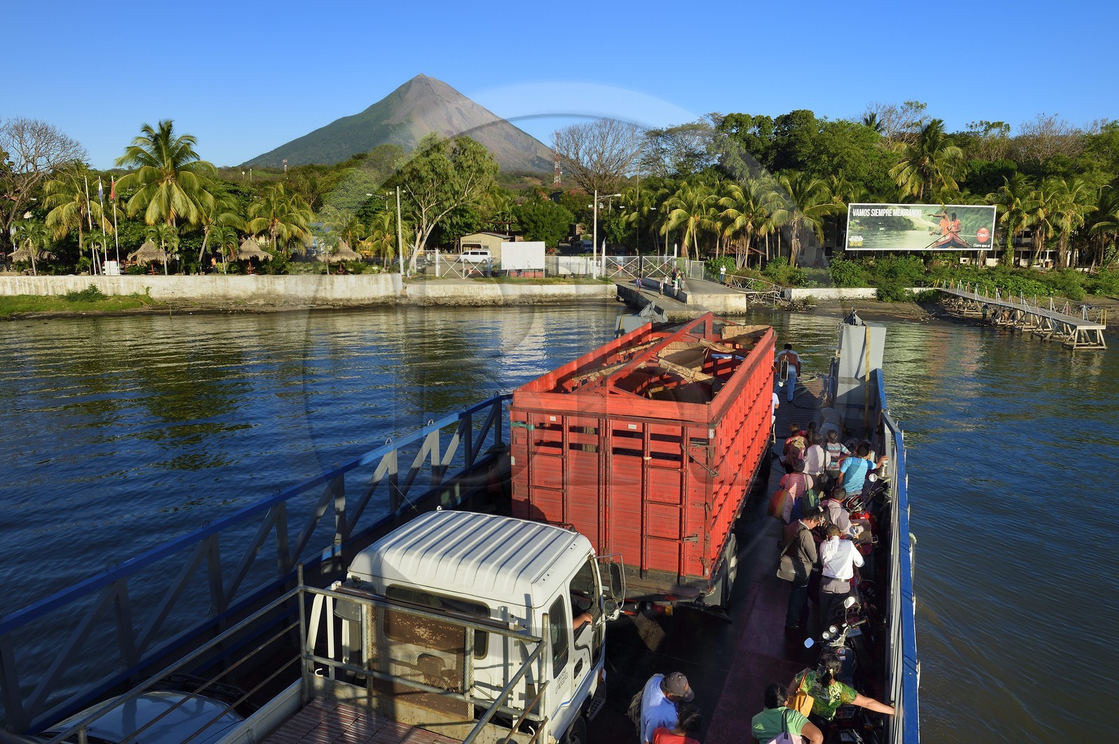 Nicaragua, Ometepe Island in Lake Nicaragua, ferry arrival at Moyagalpa harbour with the Conception volcano (1610 m) still active in the background