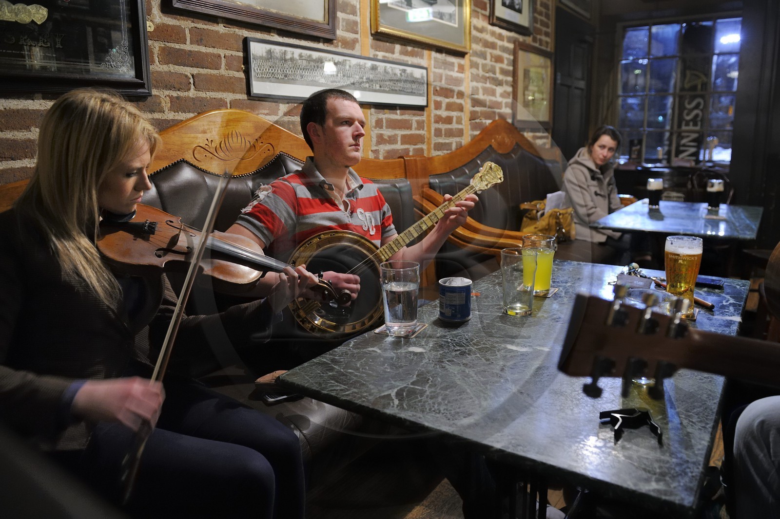 United Kingdom, Northern Ireland, Belfast, concert of traditional music in the oldest pub in town dating back to 1711 the McHughs